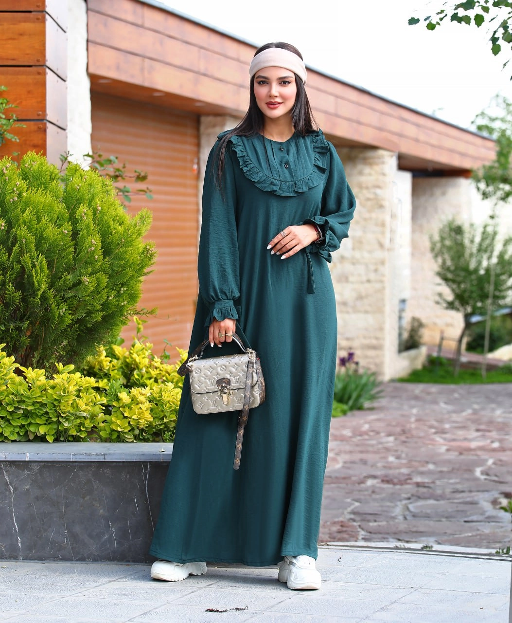 مانتو عبایی طرح ونوس زنانه جنس ابروبادی سایزبندی 38تا 52