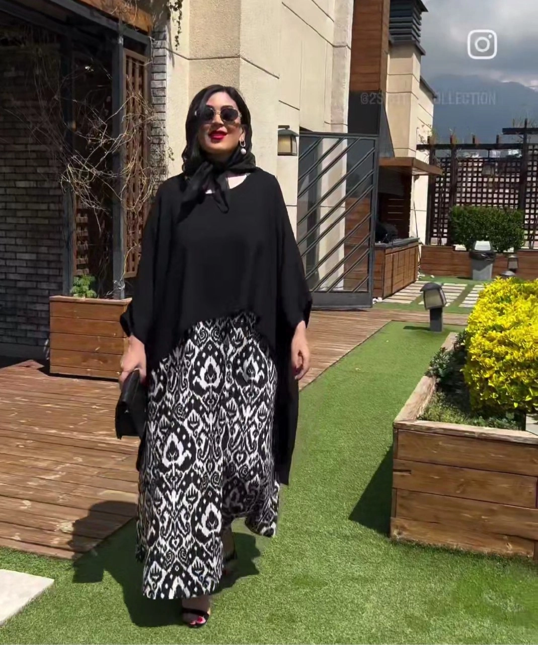 مانتو ساحلی زنانه دوتیکه جنس کرپ بوگاتی فری سایز
