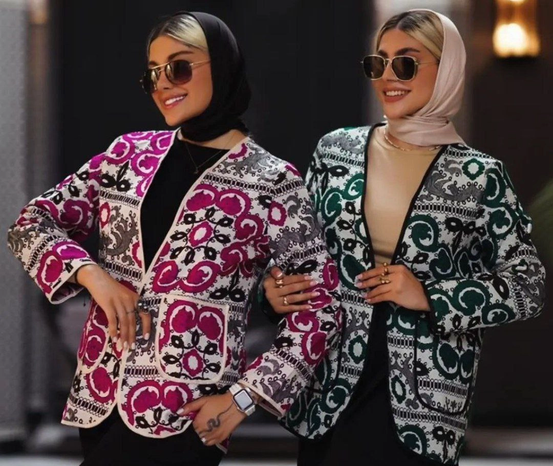 مانتوکتی گیلیمی زنانه ویژه یلدا مدل پیچک جنس تافته سایزبندی 38تا44