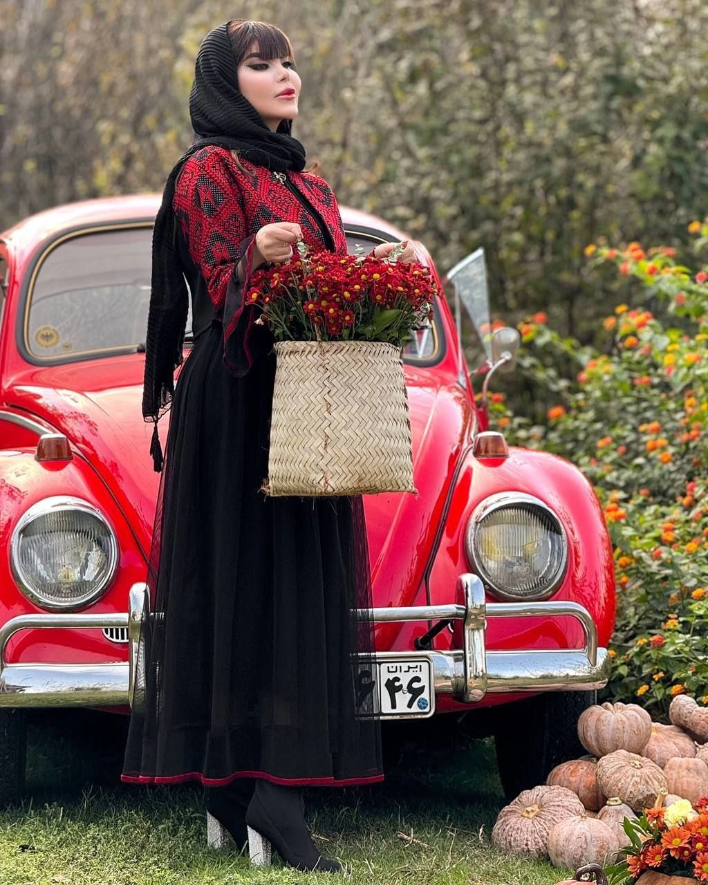 ست یلدایی کت دامن زنانه جنس تافته و دامن استردار مناسب شب یلدا ارسال رایگان