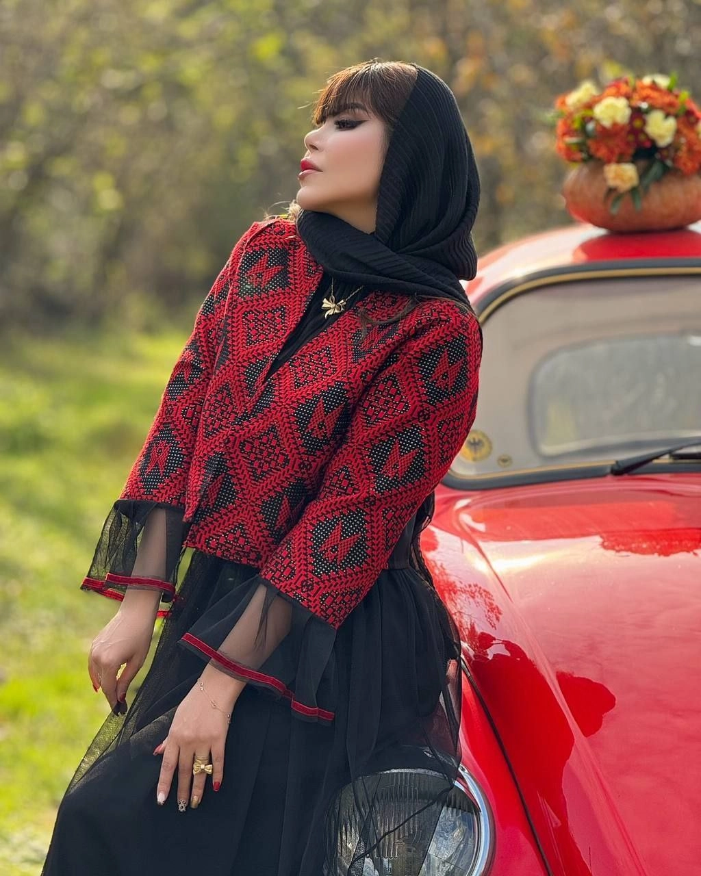 ست یلدایی کت دامن زنانه جنس تافته و دامن استردار مناسب شب یلدا ارسال رایگان