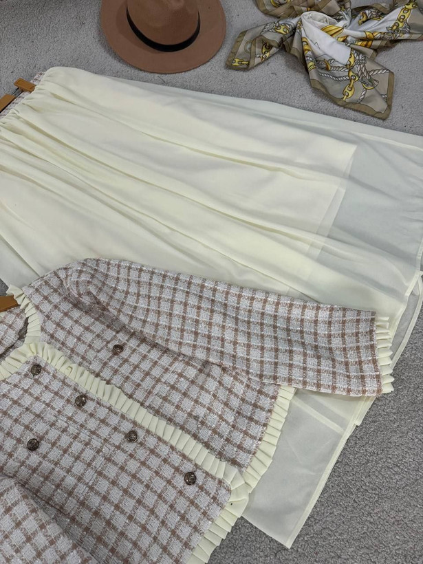 سفارش انلاین کت دامن زنانه شیک