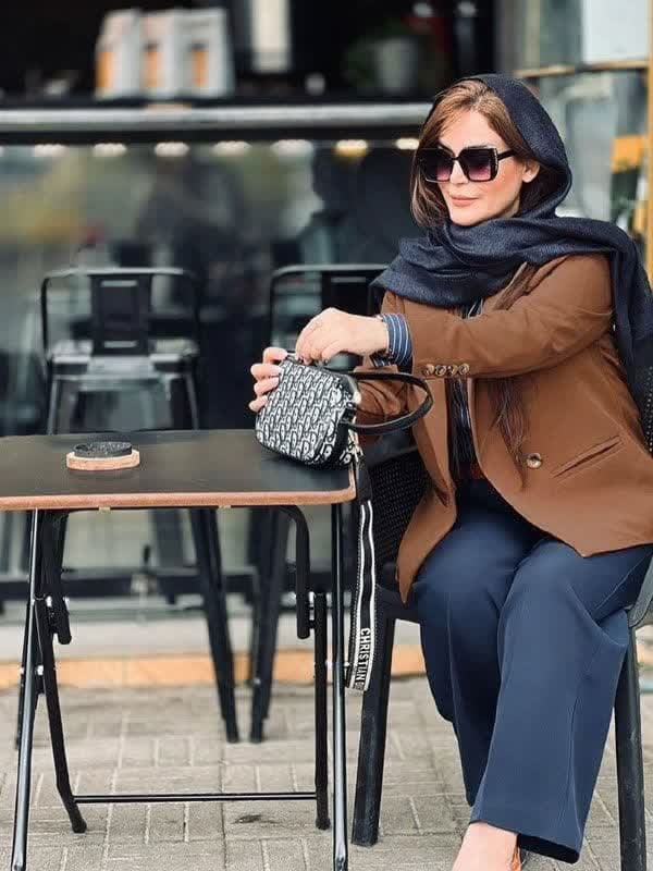 خرید مانتو شلوار زنانه