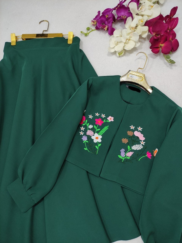 خرید آنلاین کت دامن شیک مجلسی زنانه