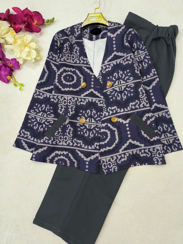 خرید کت شلوار طرح دار زنانه