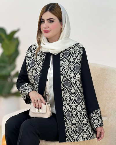 ست کت شلوار زنانه مدل ملورین جنس کرپ مازراتی و خرجکار تافته لمه لایی کوبی شده