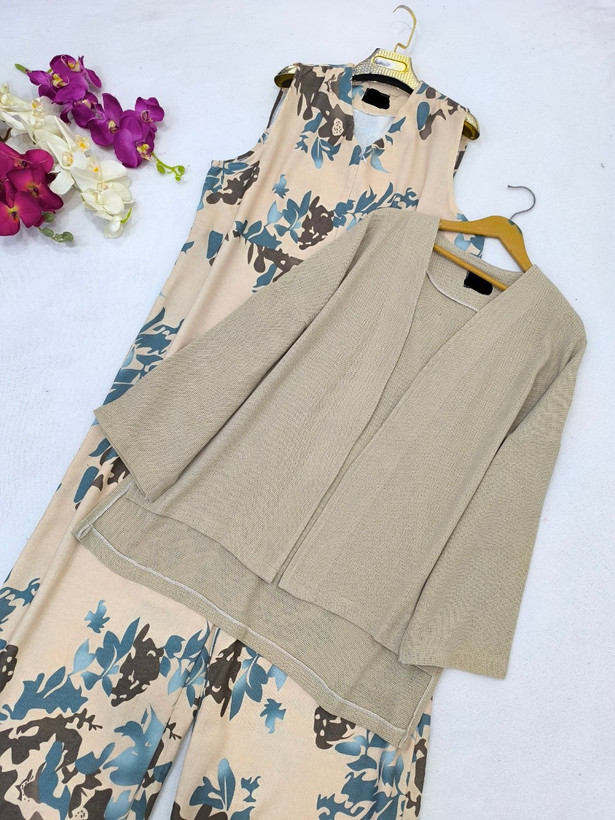 خرید لباس زنانه خنک