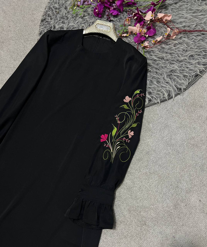 مانتو بلند کار شده