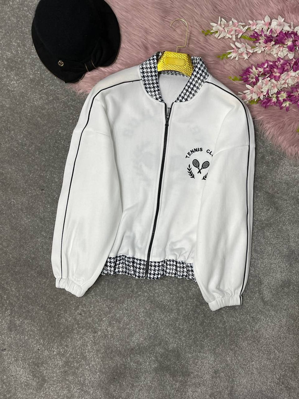 لباس اسپرت زنانه