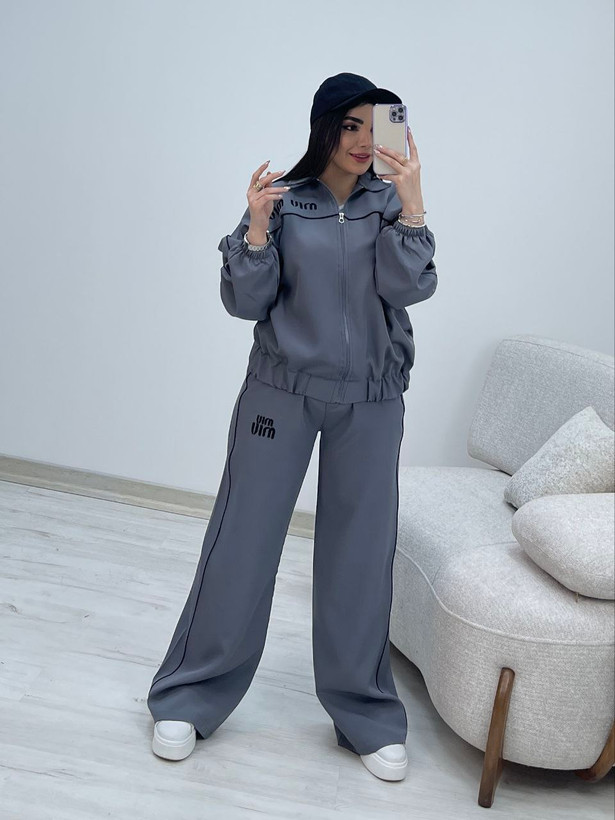 لباس اسپرت زنانه