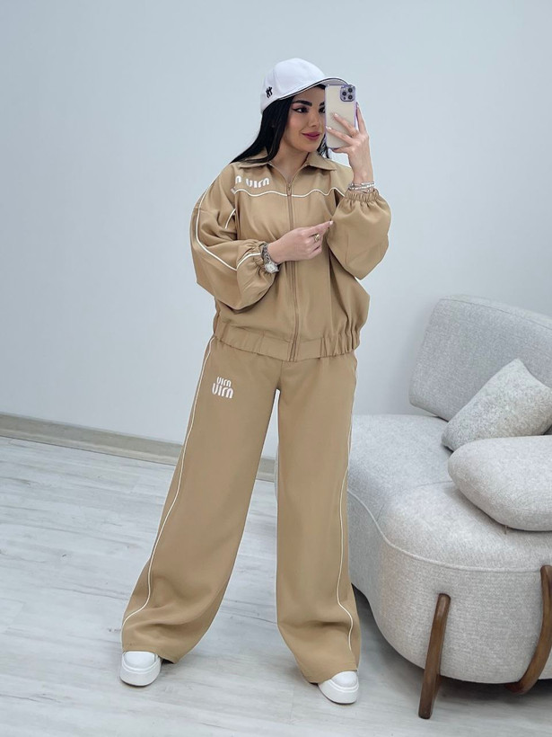 خرید لباس اسپرت زنانه