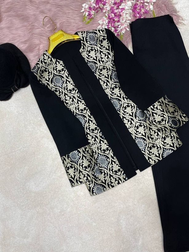 کت شلوار زنانه طرحدار