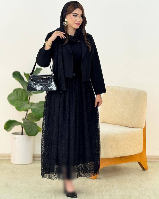 ست سه تیکه نیایش، کت دامن